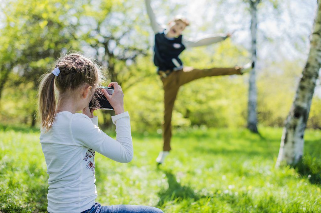 curso-verano-campamento-vitoria-gasteiz-alava-fotografia-niños-2021-a-2fotografos-niñas