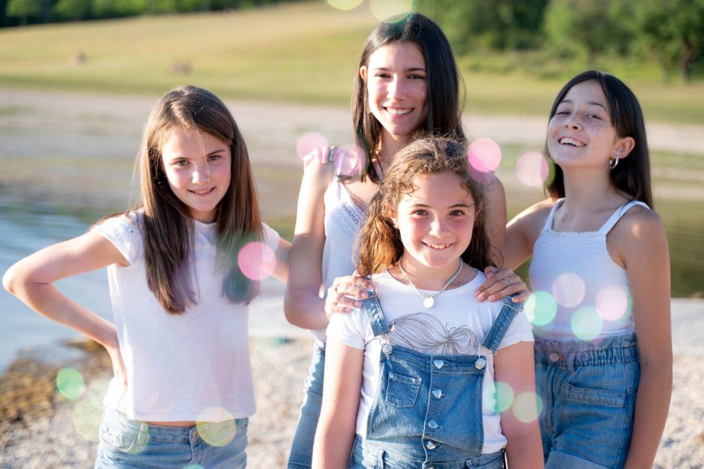 sesión fotografía exteriores comunión familiar vitoria gasteiz fotógrafa fotógrafo